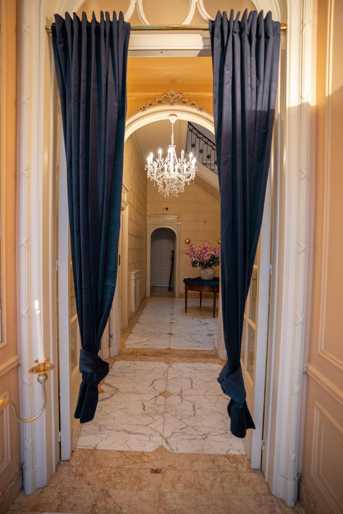 Hotel De Maitre De Vaughan Saint-Josse-ten-Noode Exteriör bild